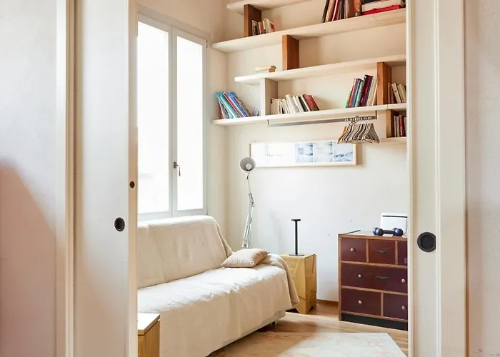 Bright And Peaceful In Historic Palazzo Apartment *