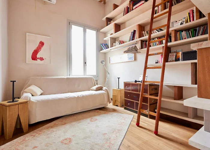 Apartment Bright And Peaceful In Historic Palazzo Bologna