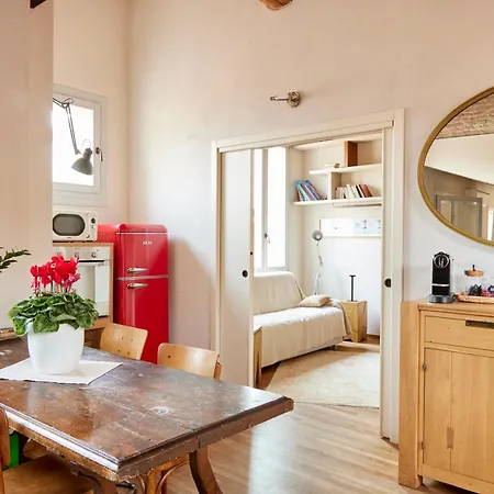Apartment Bright And Peaceful In Historic Palazzo Bologna