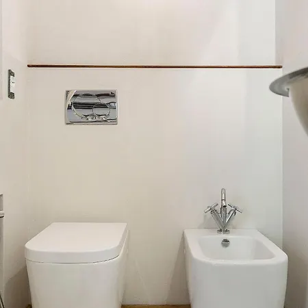 Apartment Bright And Peaceful In Historic Palazzo *