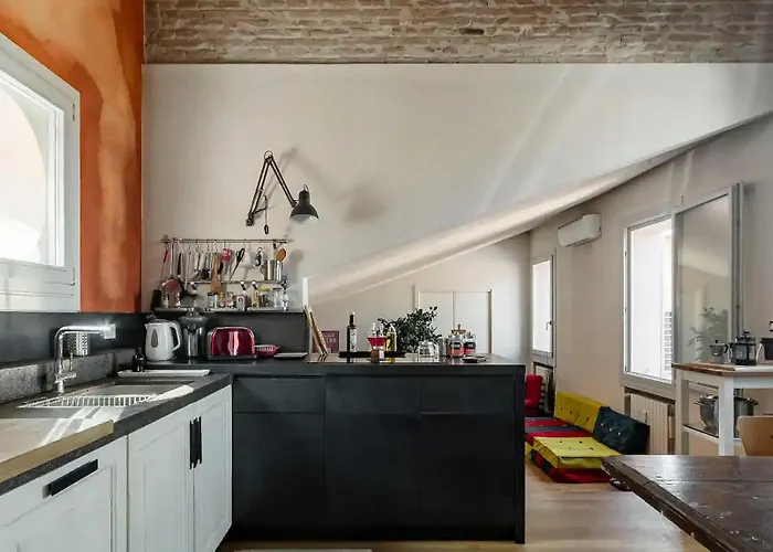 Lägenhet Bright And Peaceful In Historic Palazzo