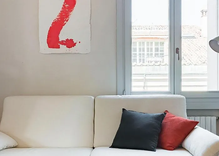 Апартаменты Bright And Peaceful In Historic Palazzo *